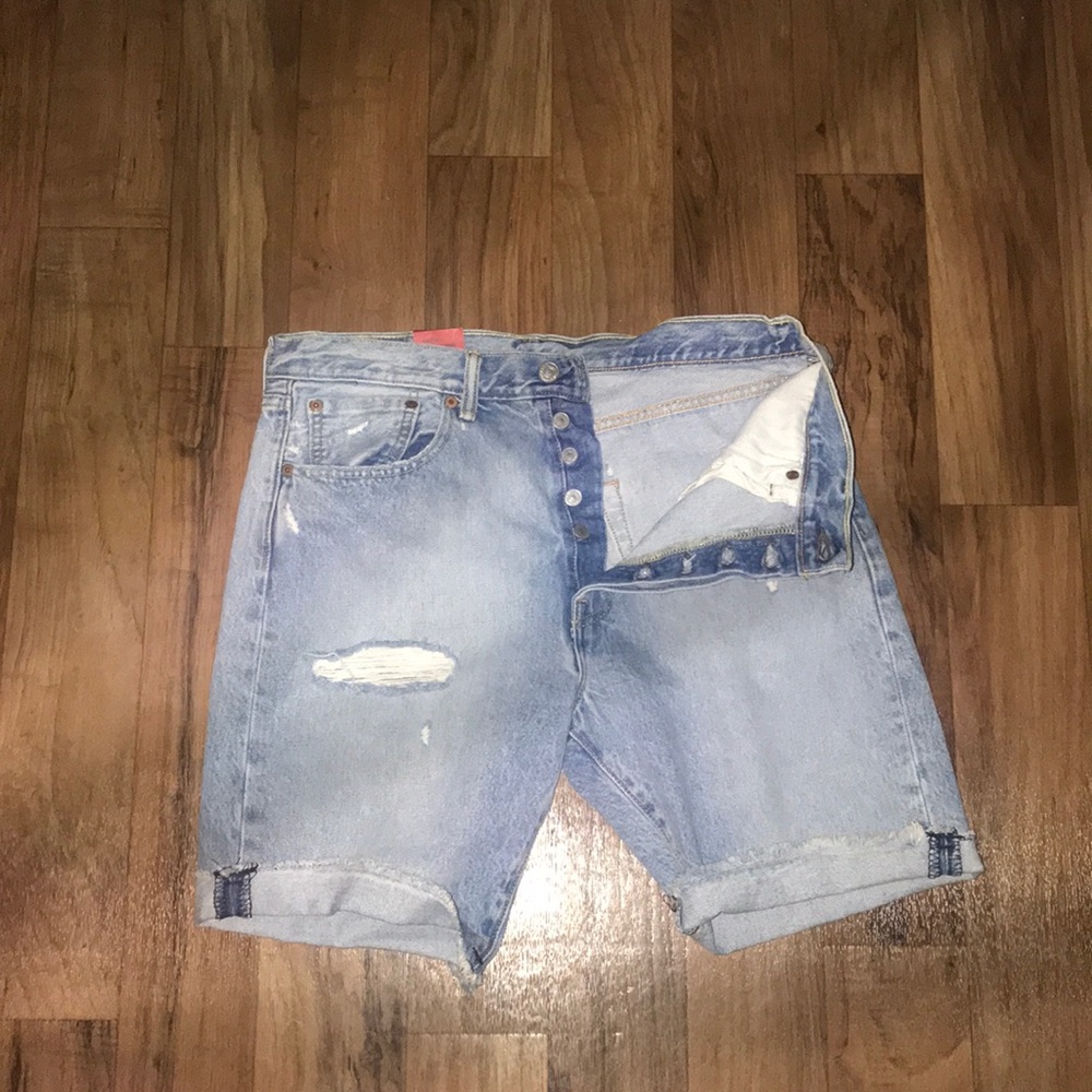 Levi’s Tapered Leg Button Fly Customized Shorts